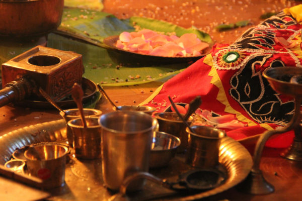 Feiern im raum für yoga